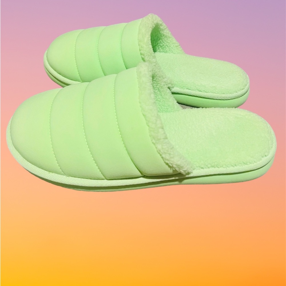 NEW Wondershop neon green slippers